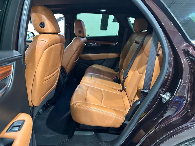 Used 2020 Cadillac XT5 Premium Luxury FWD image 9