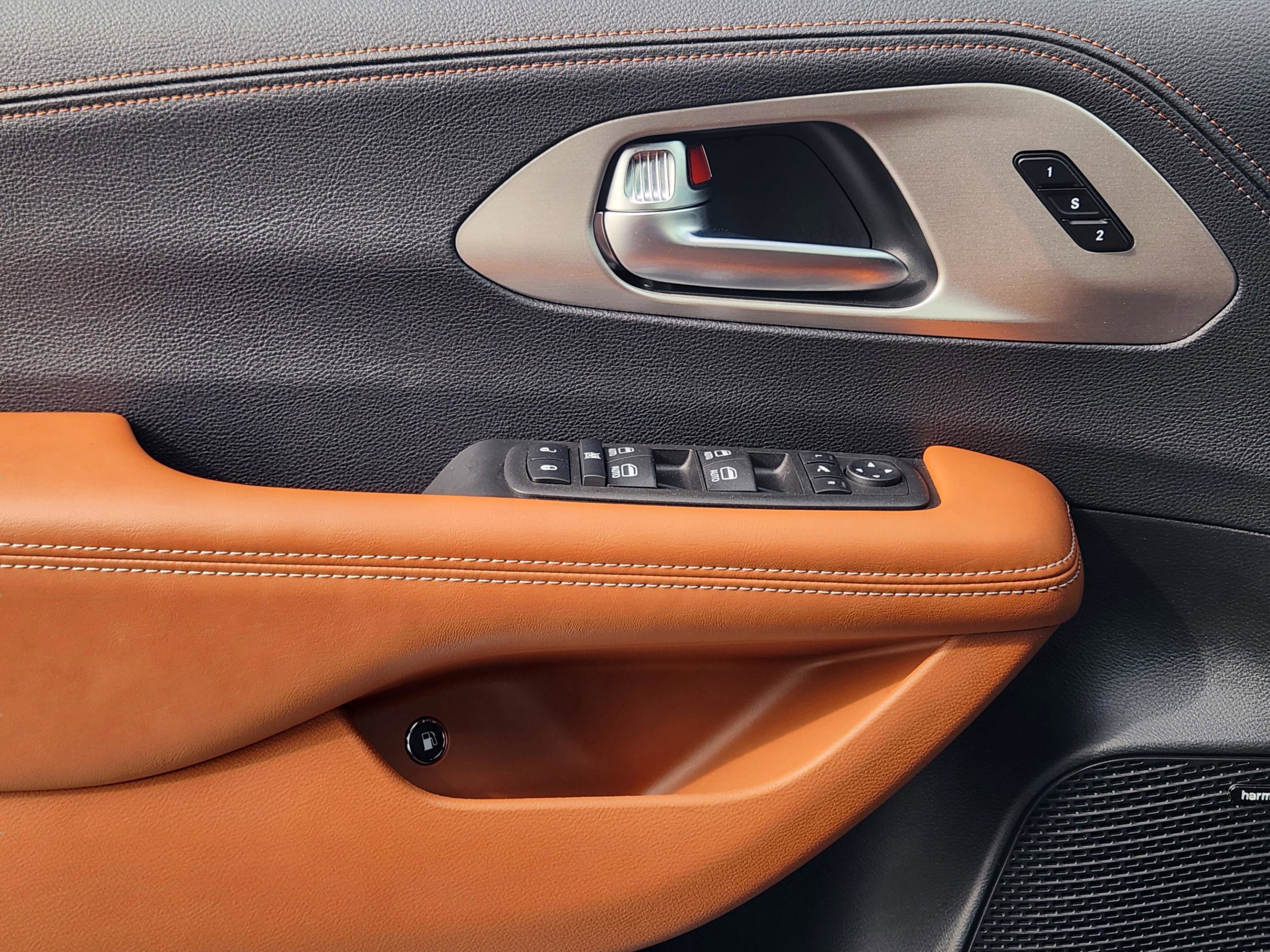 Used 2025 Chrysler Pacifica Pinnacle image 23