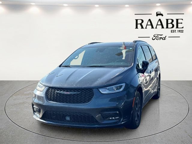 Used 2021 Chrysler Pacifica Limited w/ S Appearance Package FWD image 15