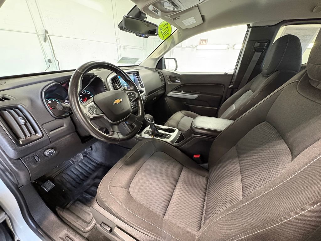 Used 2022 Chevrolet Colorado LT w/ Fleet Safety Package image 19