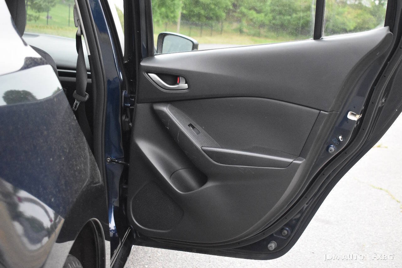 Used 2014 MAZDA MAZDA3 i Touring FWD image 11