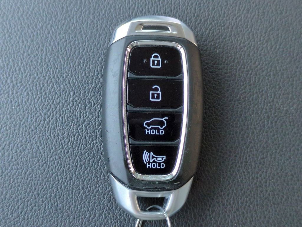 Used 2018 Hyundai Kona Ultimate image 32