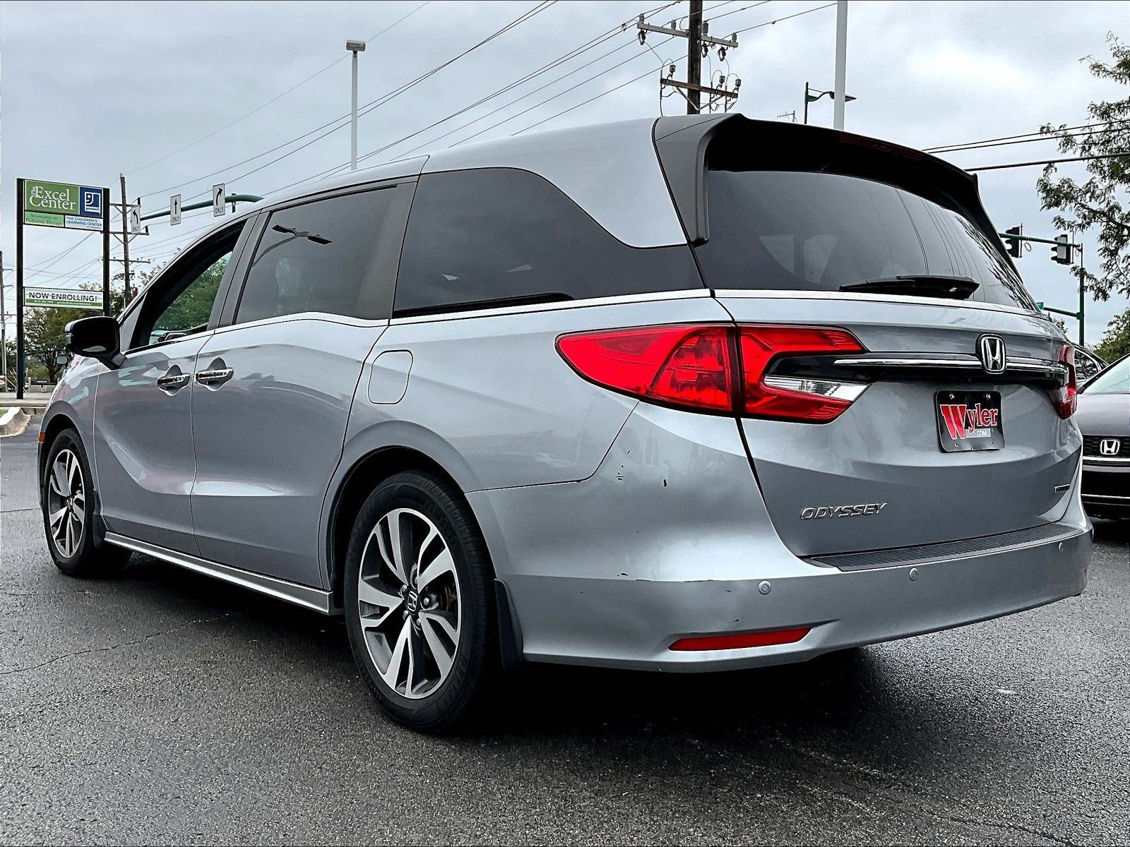 Used 2022 Honda Odyssey Touring image 4