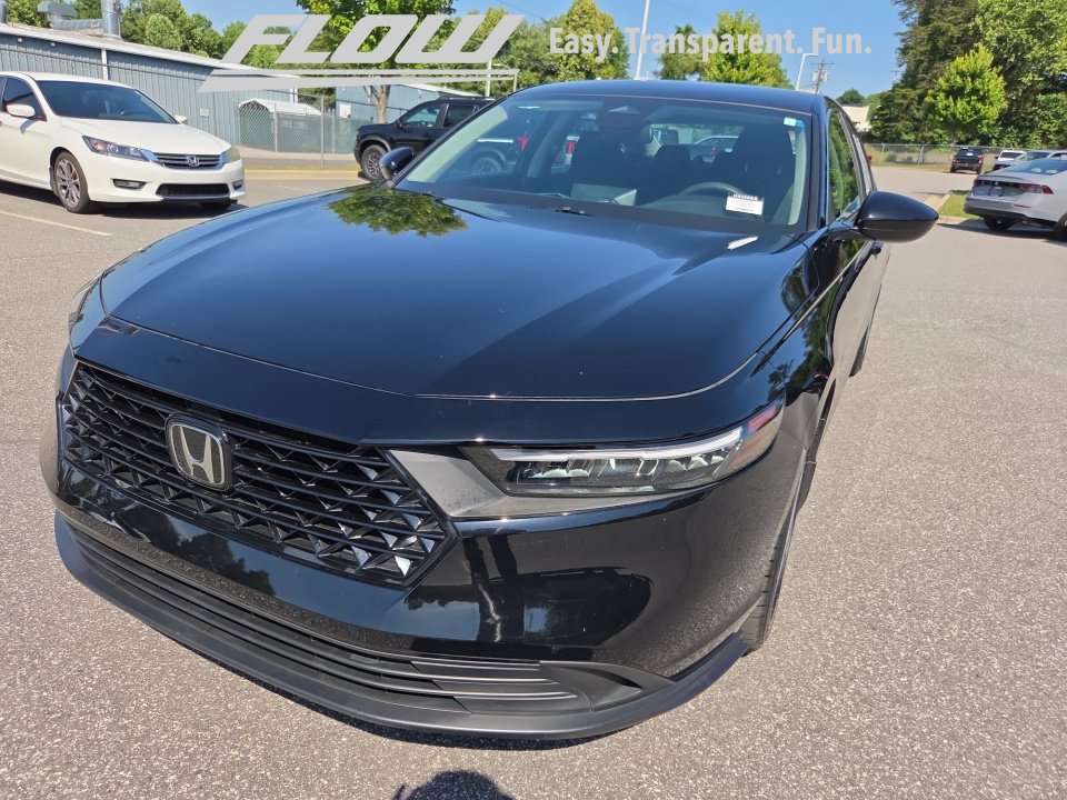Used 2023 Honda Accord LX image 28