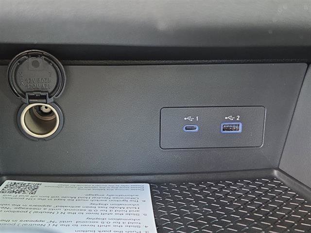 New 2025 Nissan Pathfinder S image 15