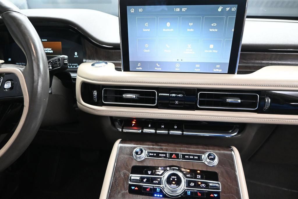 Used 2022 Lincoln Aviator Reserve w/ Equipment Group 201A RWD image 29