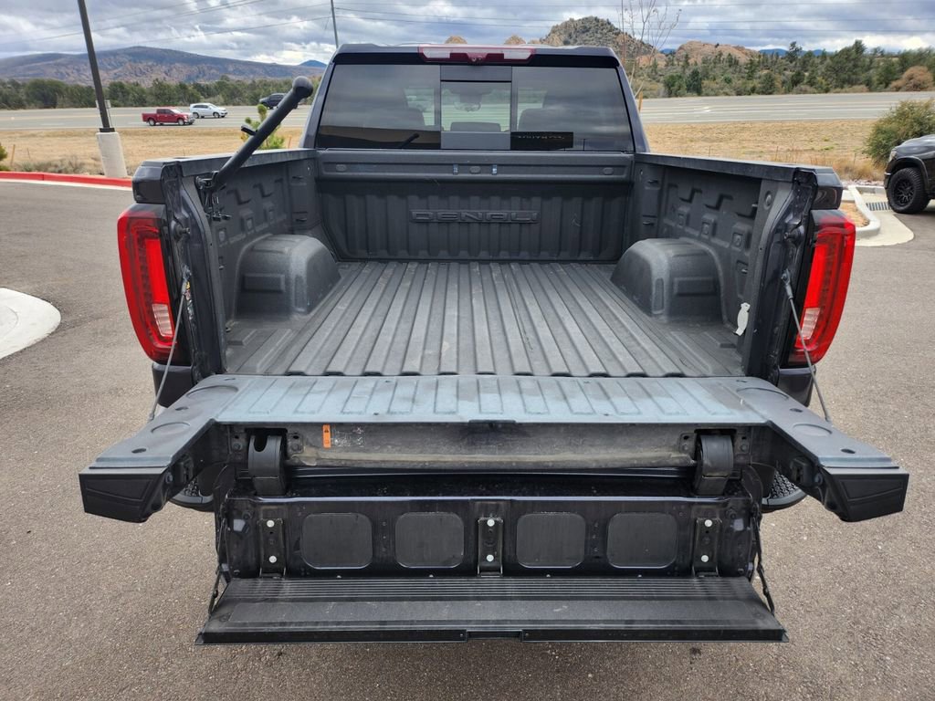 Used 2022 GMC Sierra 1500 Denali w/ Technology Package image 14