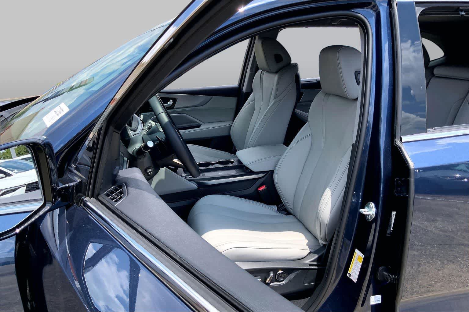 Certified 2026 Acura MDX FWD w/ Technology Package image 8