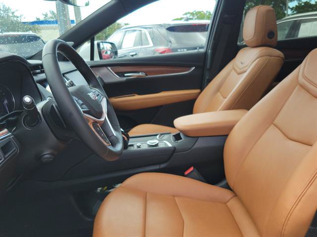 Certified 2023 Cadillac XT5 Premium Luxury FWD image 10