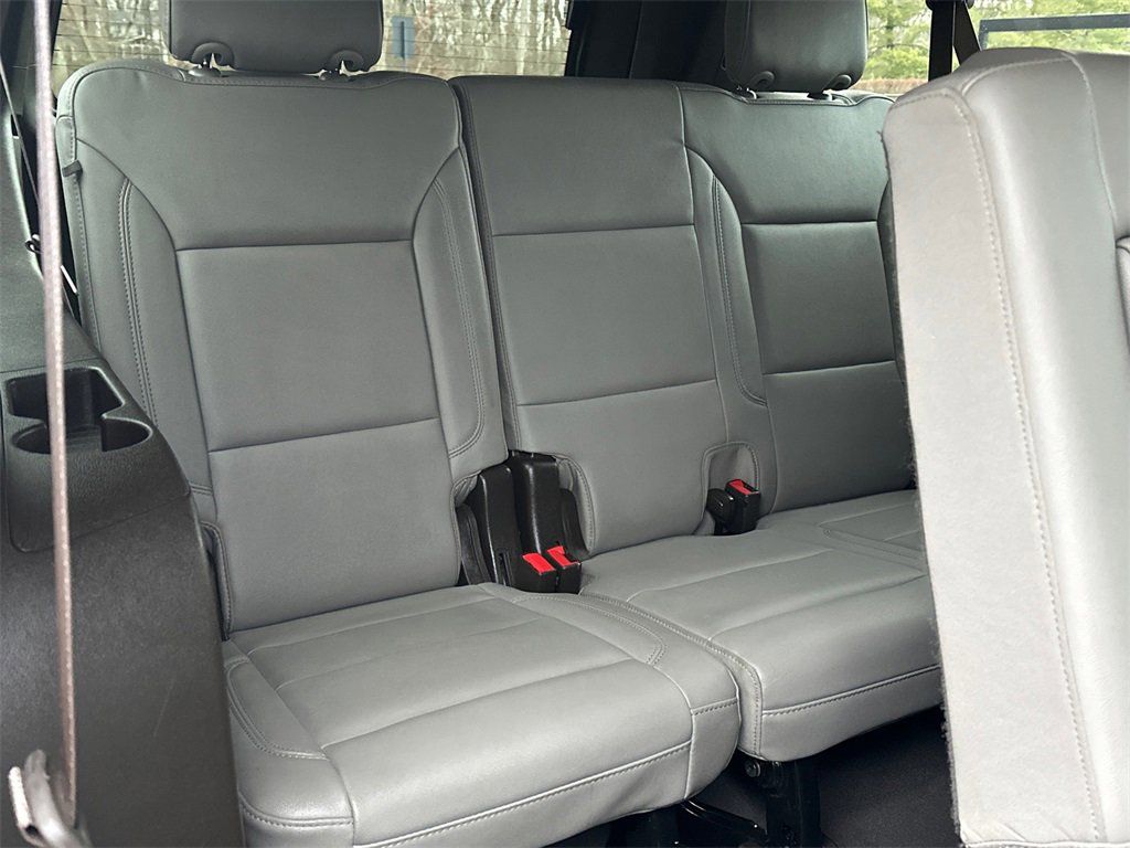 Used 2023 Chevrolet Suburban LT image 11
