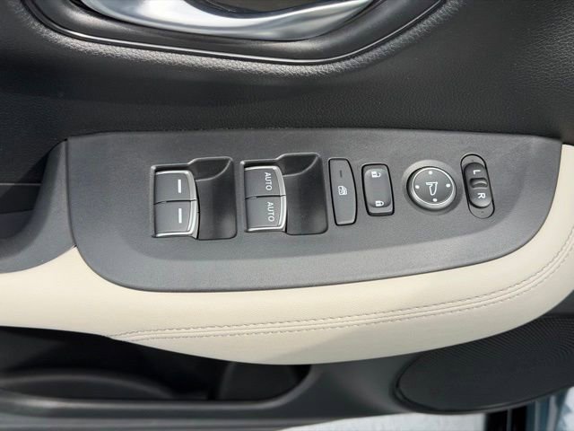Used 2023 Honda HR-V EX-L image 23