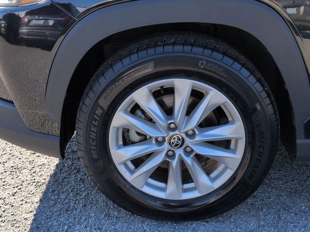 Used 2023 Toyota Corolla Cross LE image 10