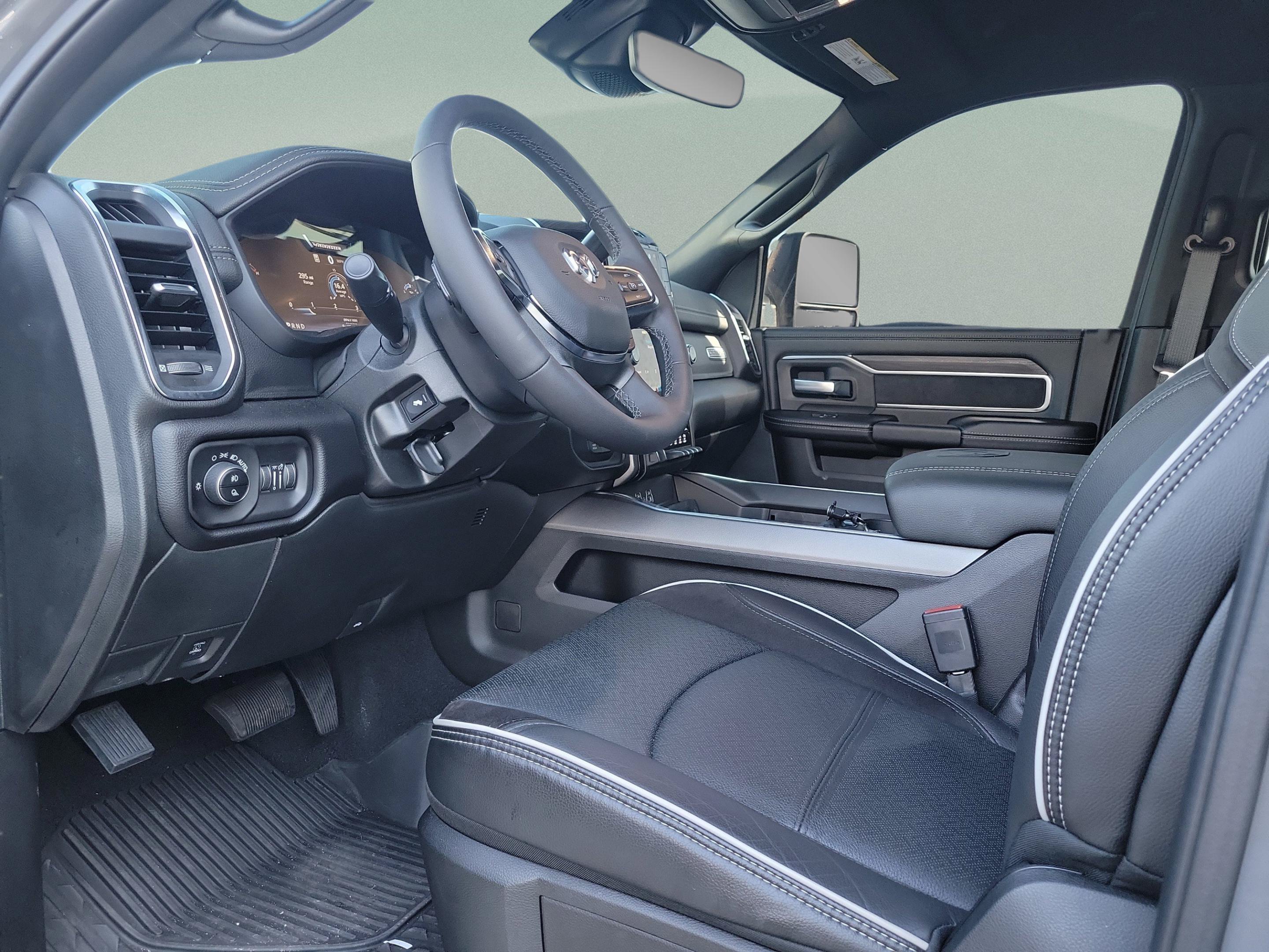 Used 2025 RAM 2500 Laramie w/ Night Edition AWD/4WD image 14