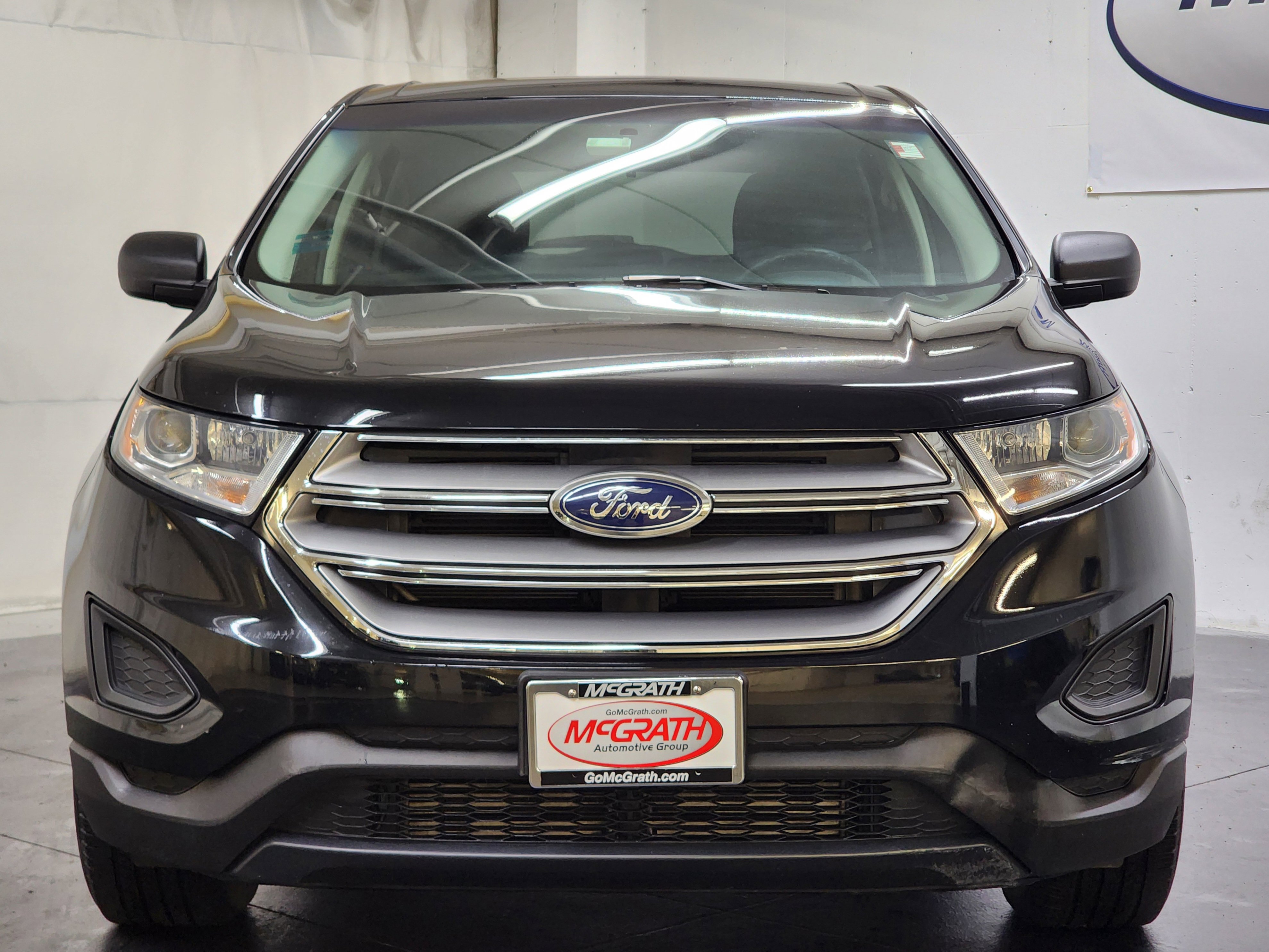 Used 2018 Ford Edge SE image 11