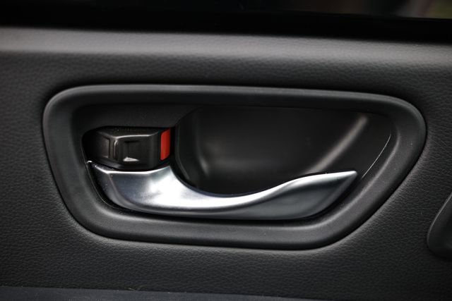 Certified 2025 Honda Pilot Touring image 16
