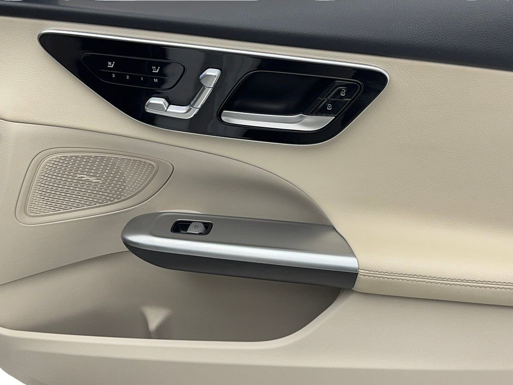 Used 2024 Mercedes-Benz C 300 Sedan image 43