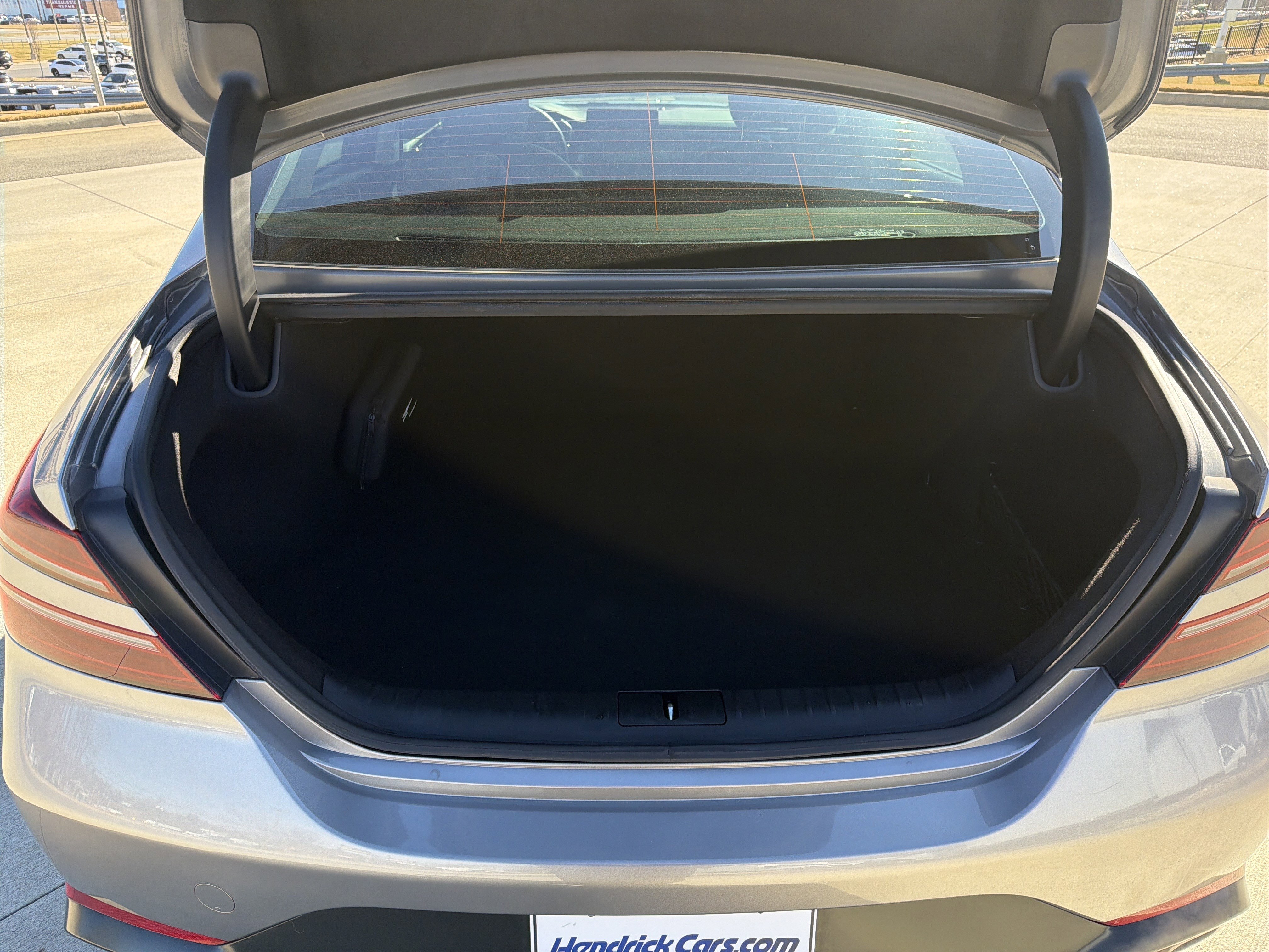 Used 2023 Genesis G70 2.0T image 31