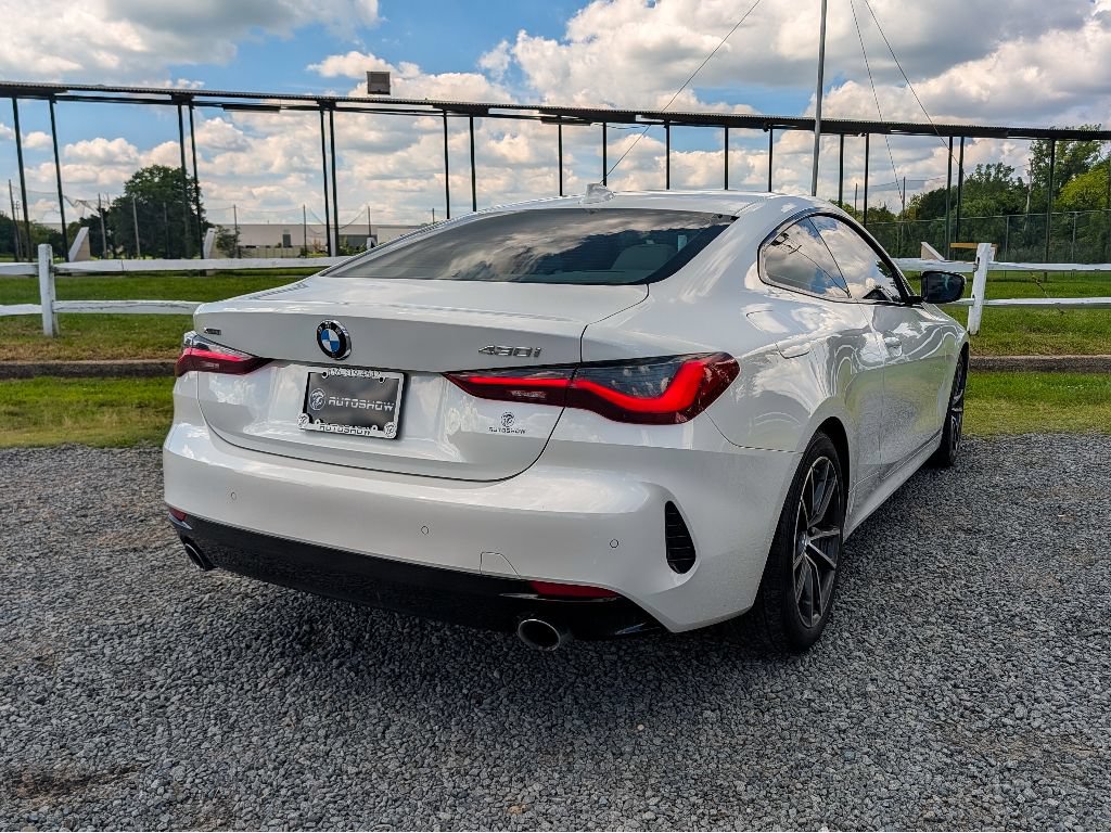 Used 2022 BMW 430i xDrive Coupe w/ Convenience Package AWD/4WD image 5