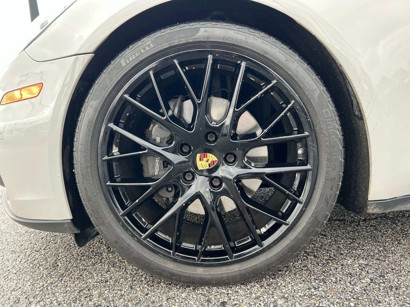 Used 2018 Porsche Panamera 4 image 12