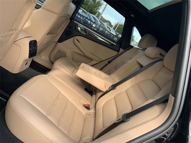 Used 2021 Porsche Macan image 10