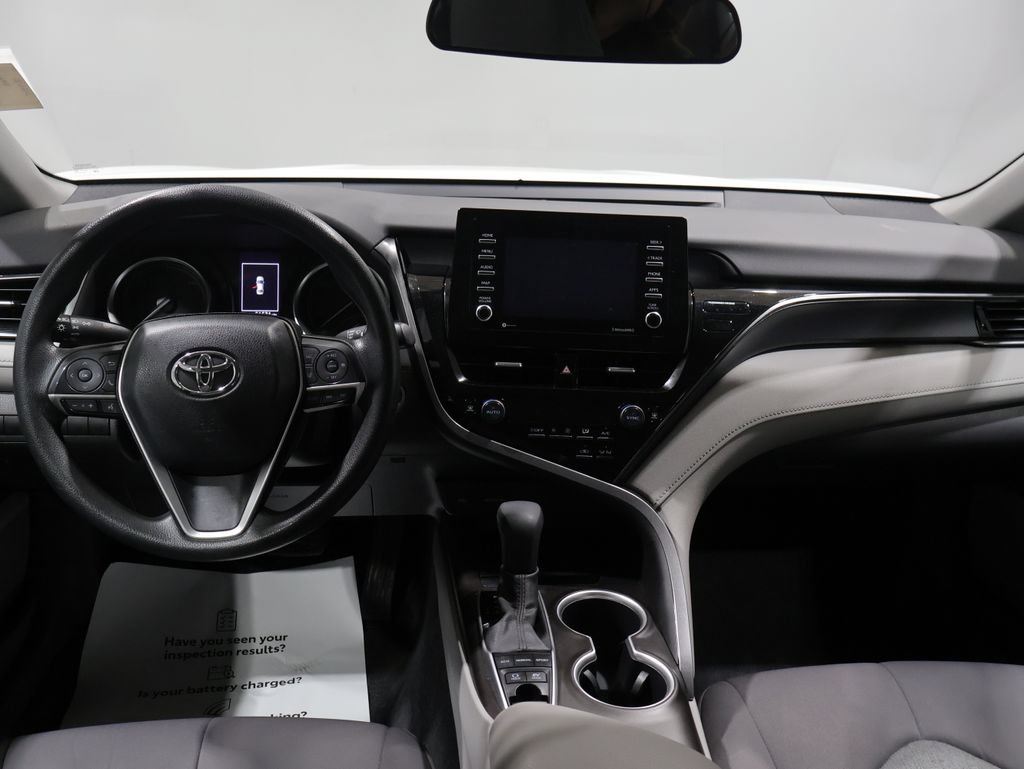 Used 2021 Toyota Camry LE FWD image 16