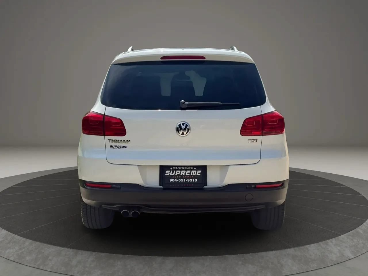 Used 2017 Volkswagen Tiguan Wolfsburg Edition FWD image 4