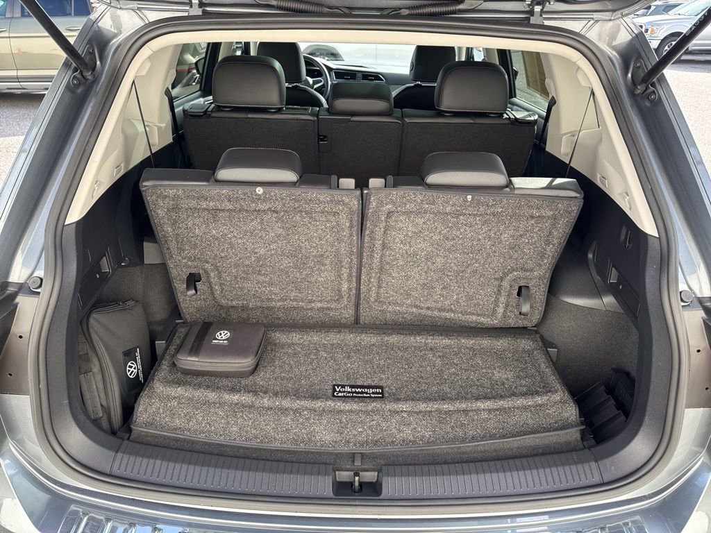 Certified 2023 Volkswagen Tiguan SE w/ Panoramic Sunroof Package image 11