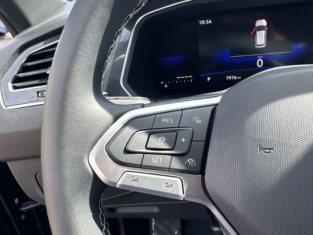 Certified 2023 Volkswagen Tiguan SE image 8