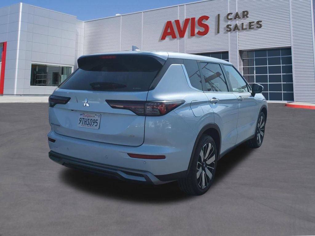 Used 2025 Mitsubishi Outlander SE AWD/4WD image 6
