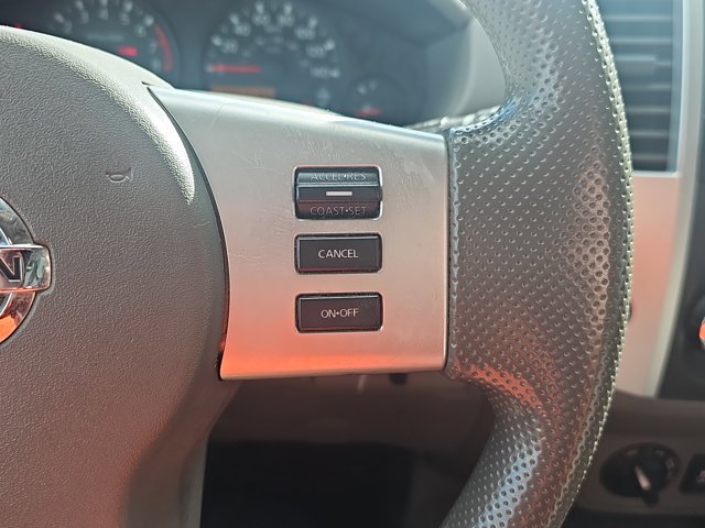 Used 2017 Nissan Frontier SV image 11