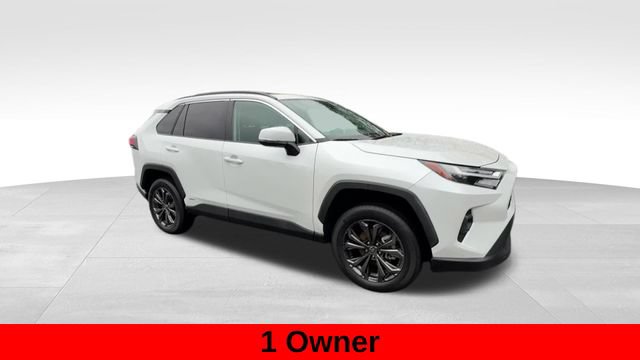 Used 2025 Toyota RAV4 XLE Premium w/ Weather Package AWD/4WD image 10
