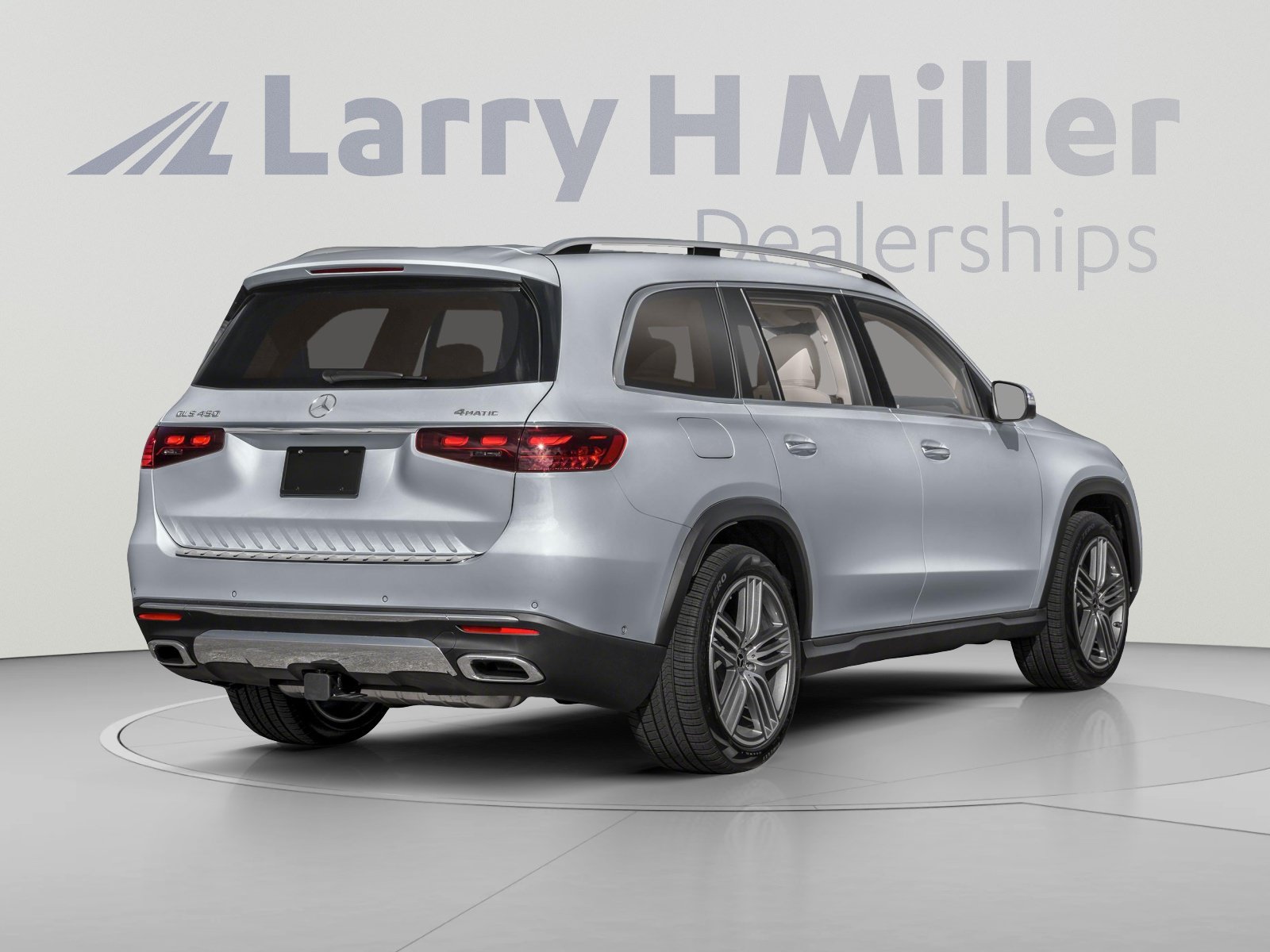 Used 2026 Mercedes-Benz GLS 450 4MATIC image 2