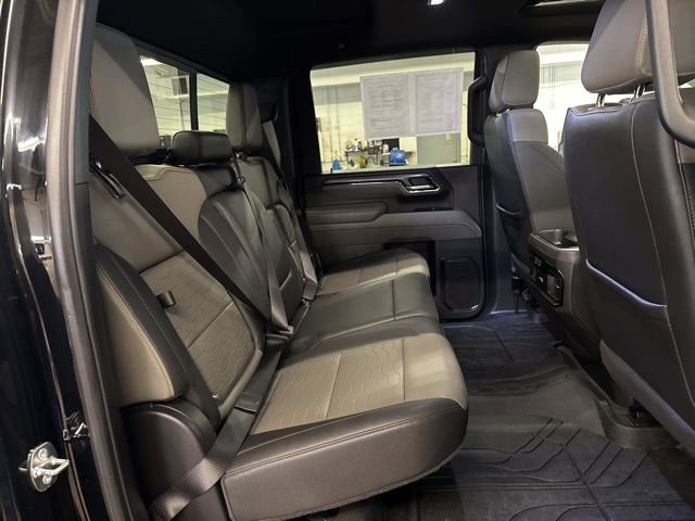 Used 2024 Chevrolet Silverado 2500 ZR2 w/ Technology Package image 26