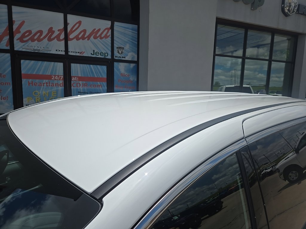New 2027 Chrysler Pacifica Select w/ Family Tech Group FWD image 20