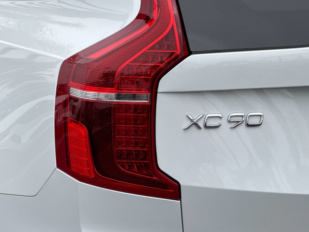 Certified 2023 Volvo XC90 B6 Core w/ Protection Package Premier AWD/4WD image 27