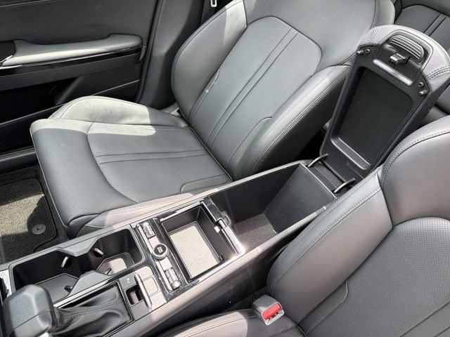 Used 2025 Kia K5 EX FWD image 23