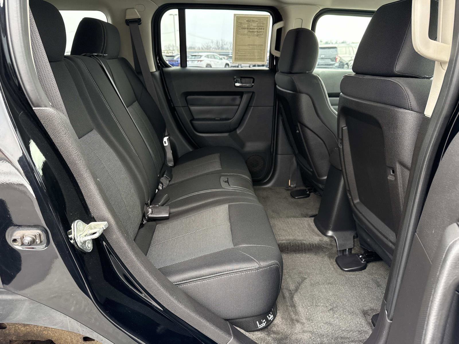 Used 2007 HUMMER H3 w/ Chrome Appearance Package image 17