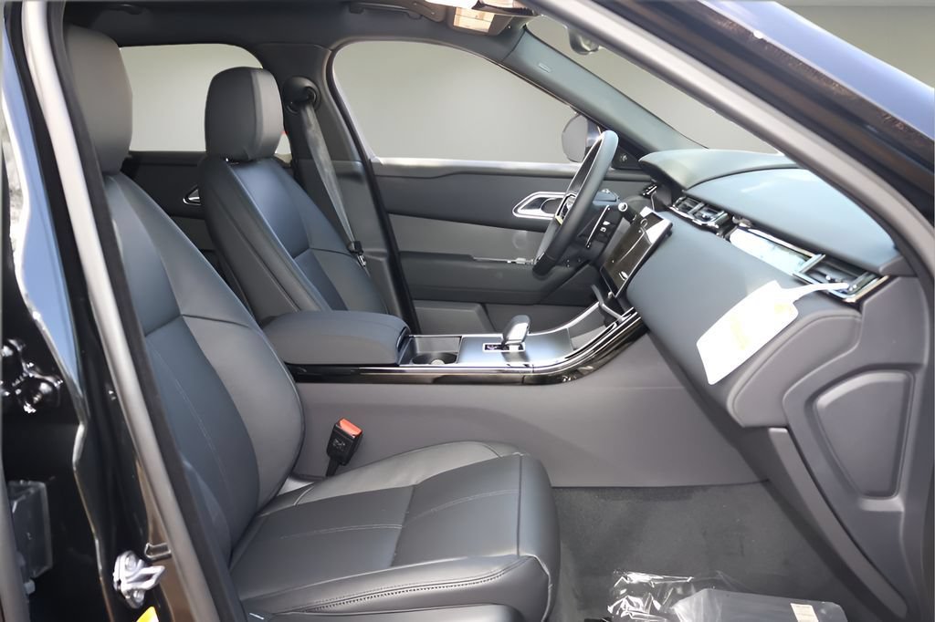 New 2026 Land Rover Range Rover Velar S AWD/4WD image 17