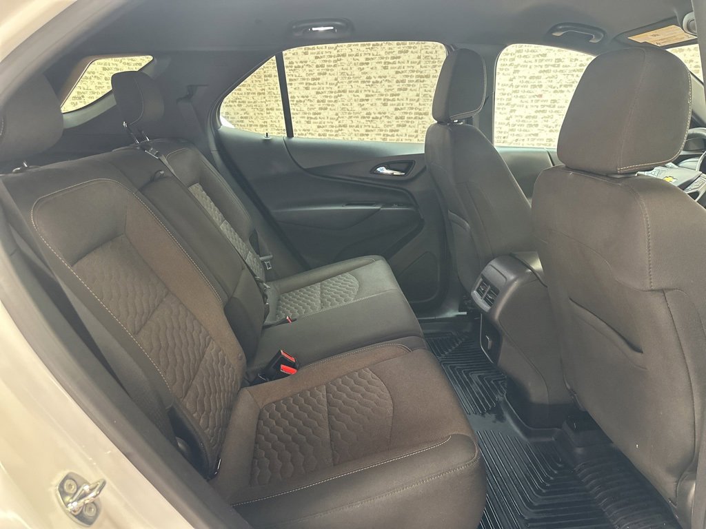 Used 2018 Chevrolet Equinox LT image 12