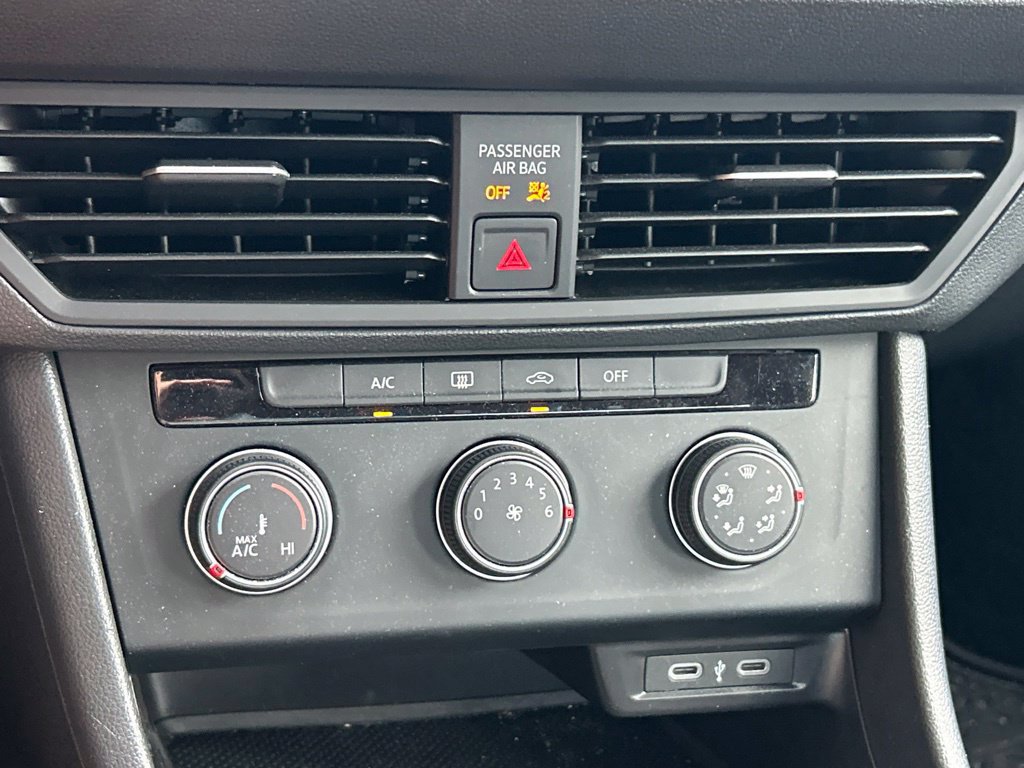 Certified 2024 Volkswagen Jetta S FWD image 32