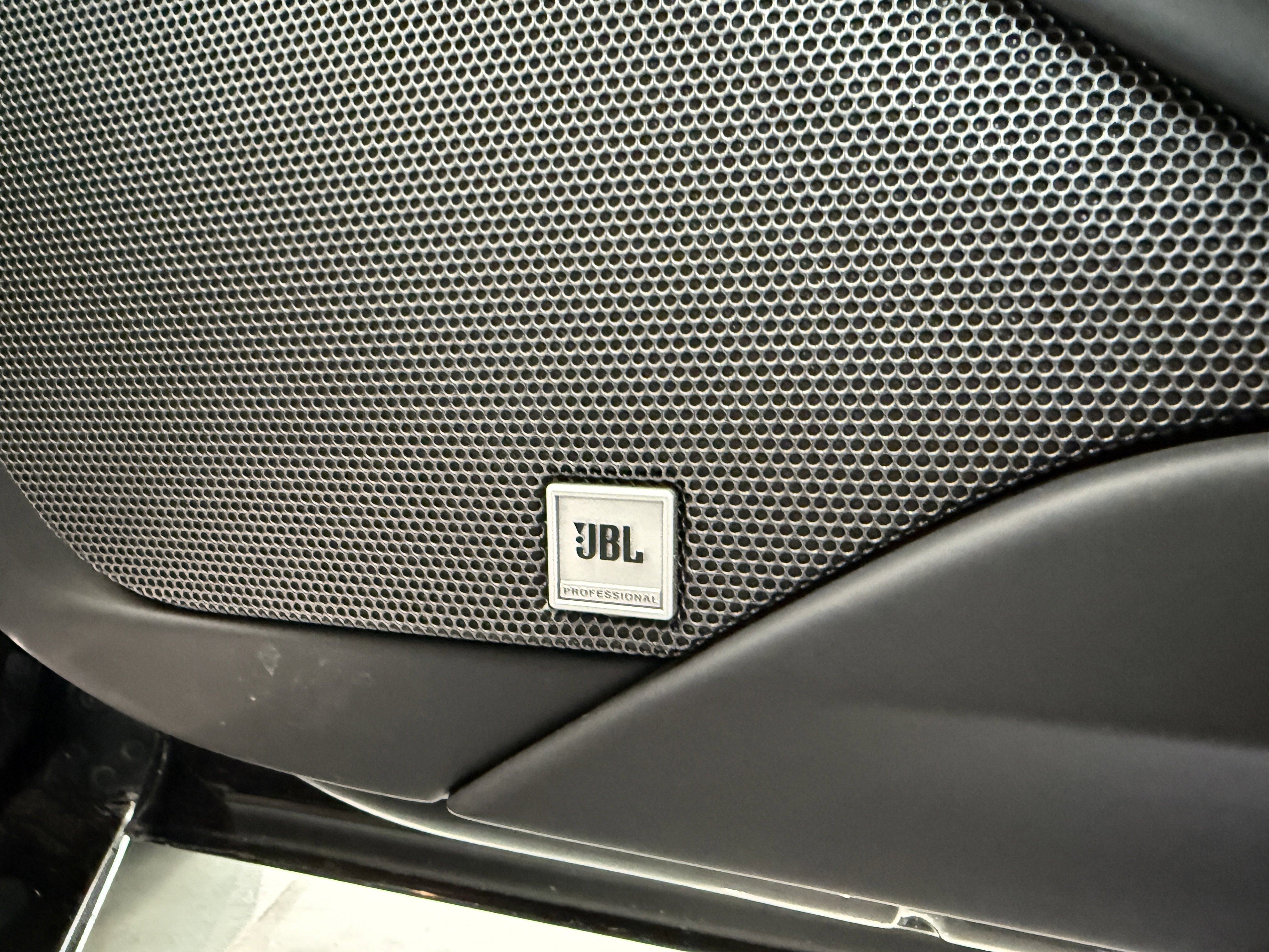 Used 2016 Ferrari 488 GTB image 30