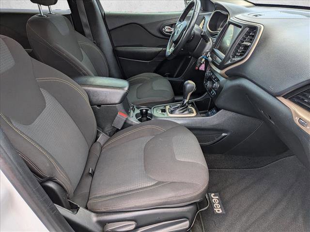 Used 2016 Jeep Cherokee Latitude image 26