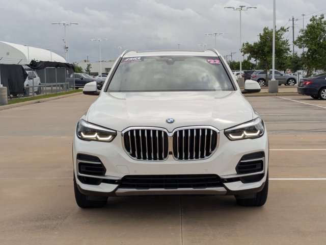 Used 2022 BMW X5 sDrive40i w/ Premium Package image 2