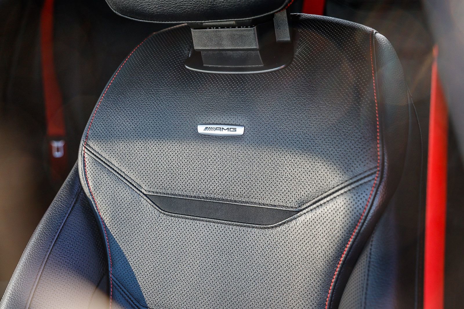 Used 2024 Mercedes-Benz GLC 43 AMG 4MATIC image 26