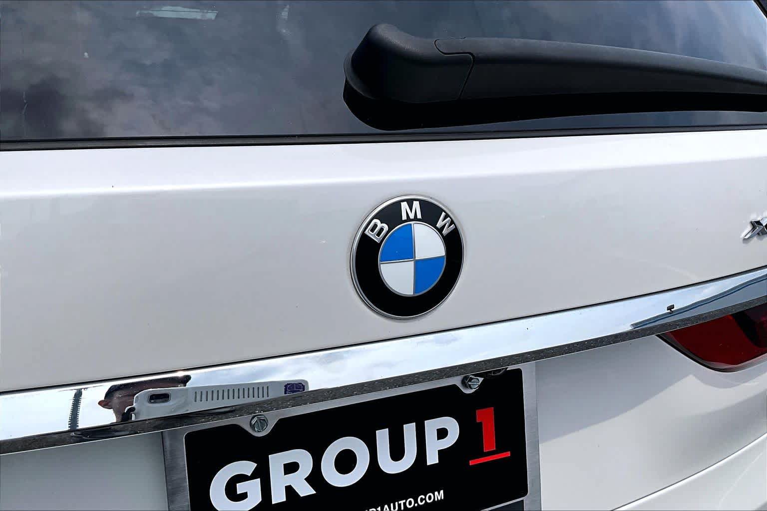 Used 2022 BMW X7 xDrive40i w/ Executive Package AWD/4WD image 38
