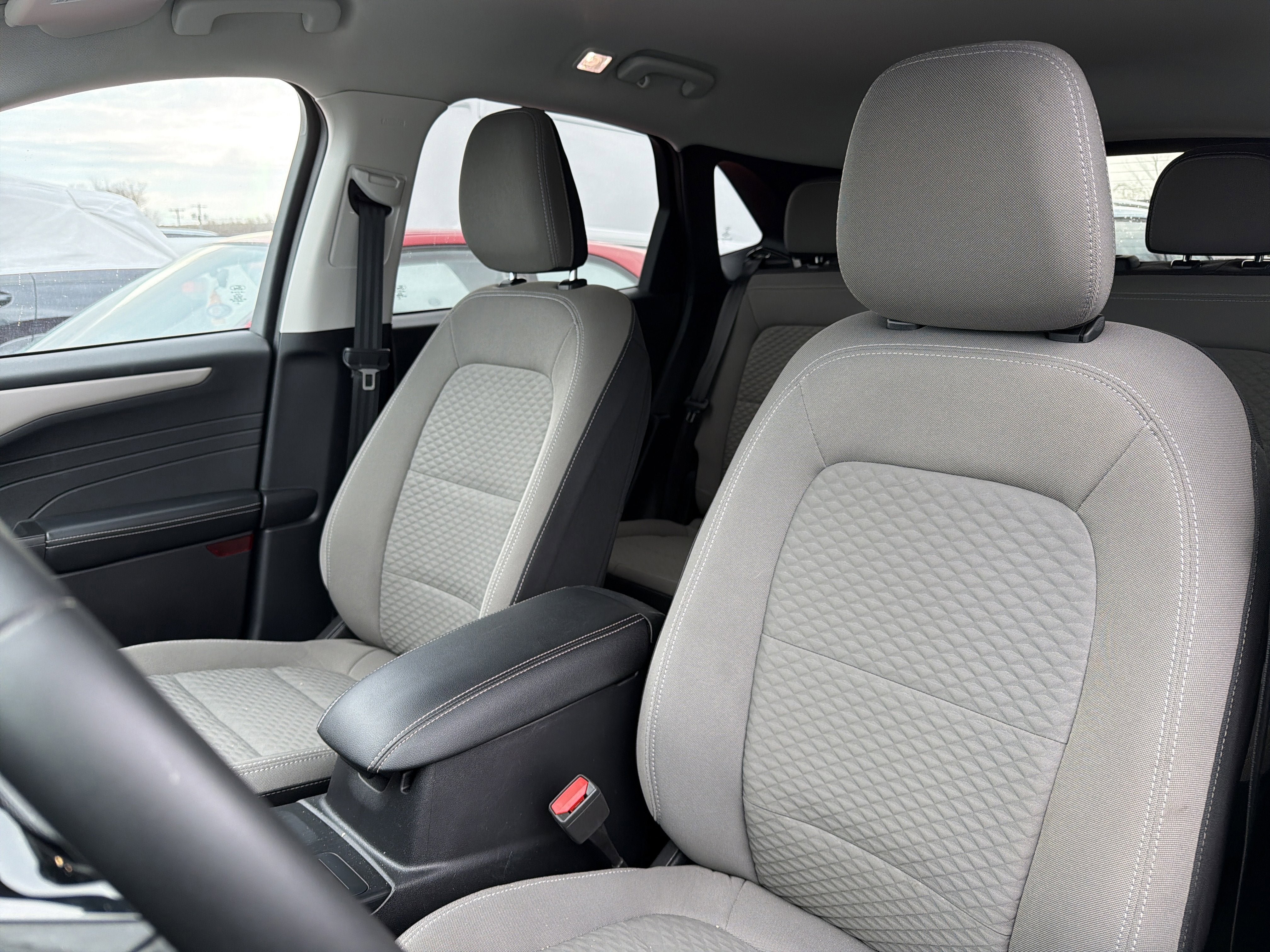 Used 2022 Ford Escape SE w/ Convenience Package image 10