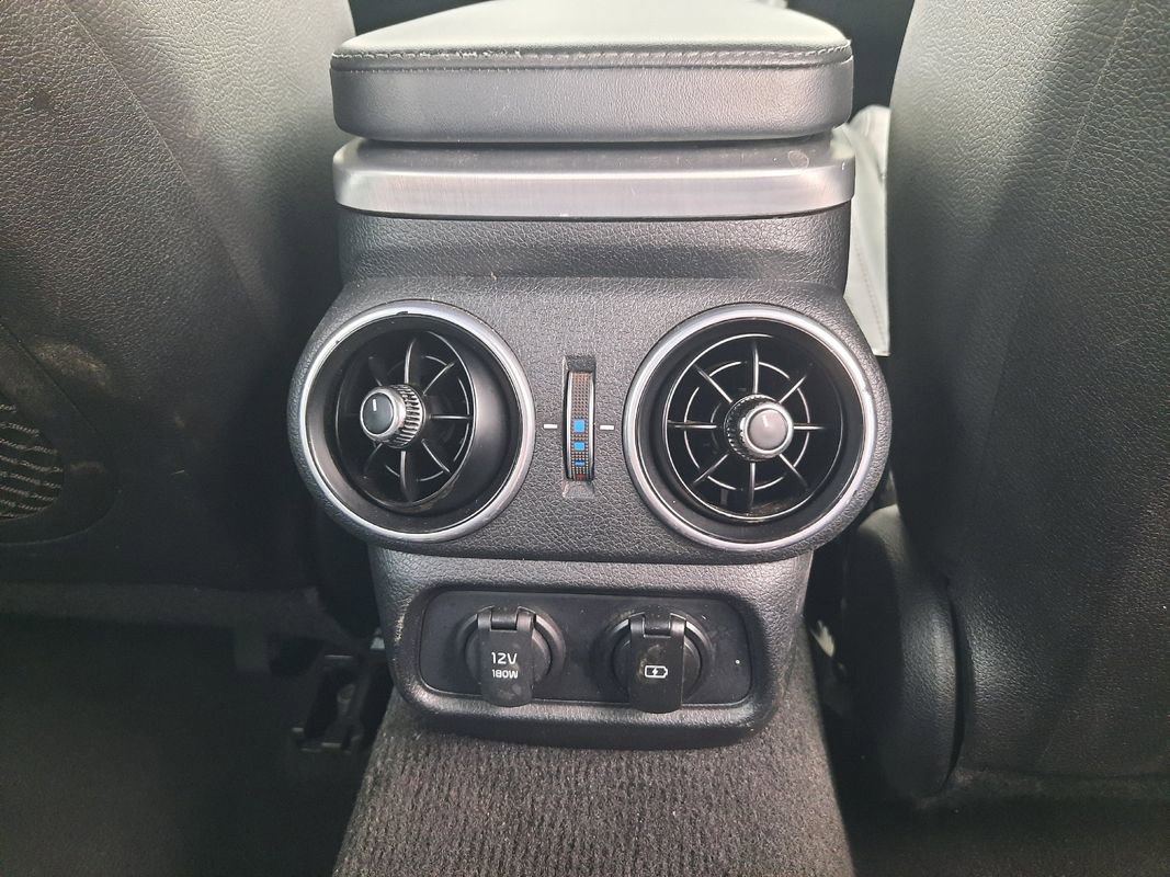 Used 2018 Kia Stinger GT RWD image 15