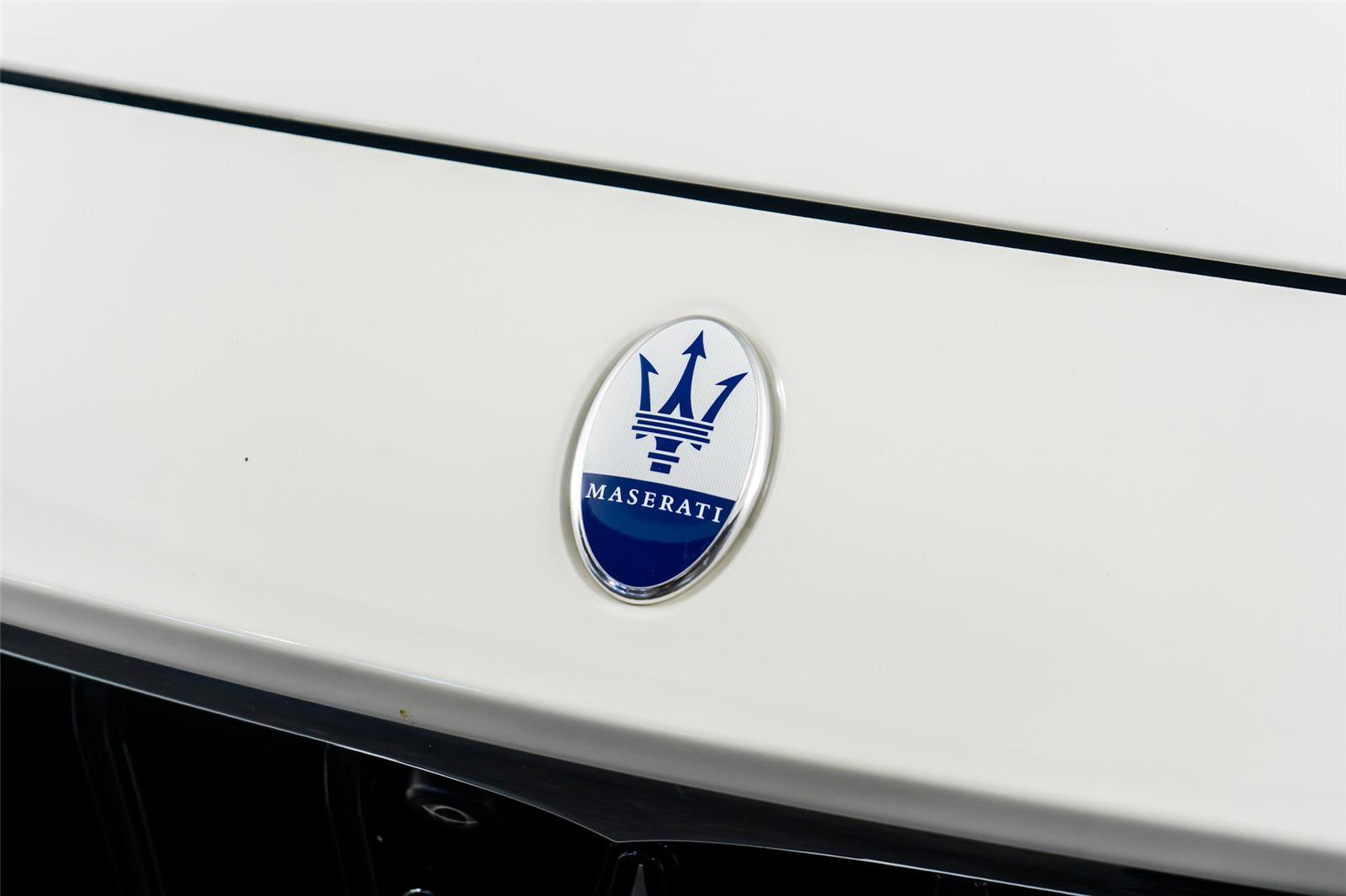 Used 2023 Maserati Ghibli Modena RWD image 24