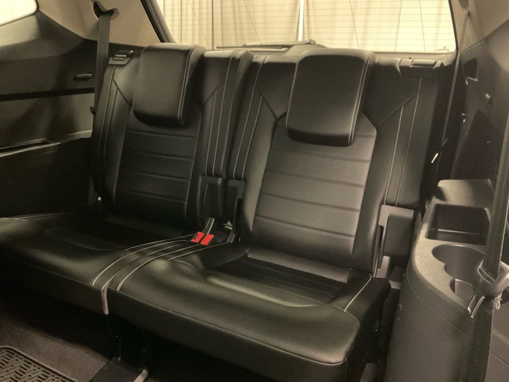 Used 2022 Volkswagen Atlas SEL Premium image 36