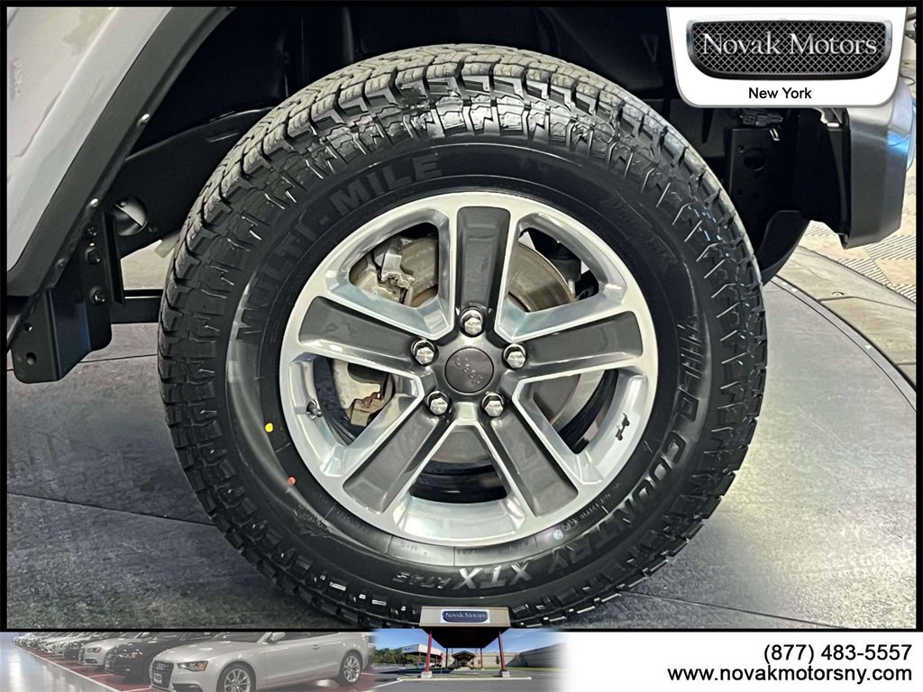 Used 2023 Jeep Wrangler Sahara w/ LED Lighting Group image 9